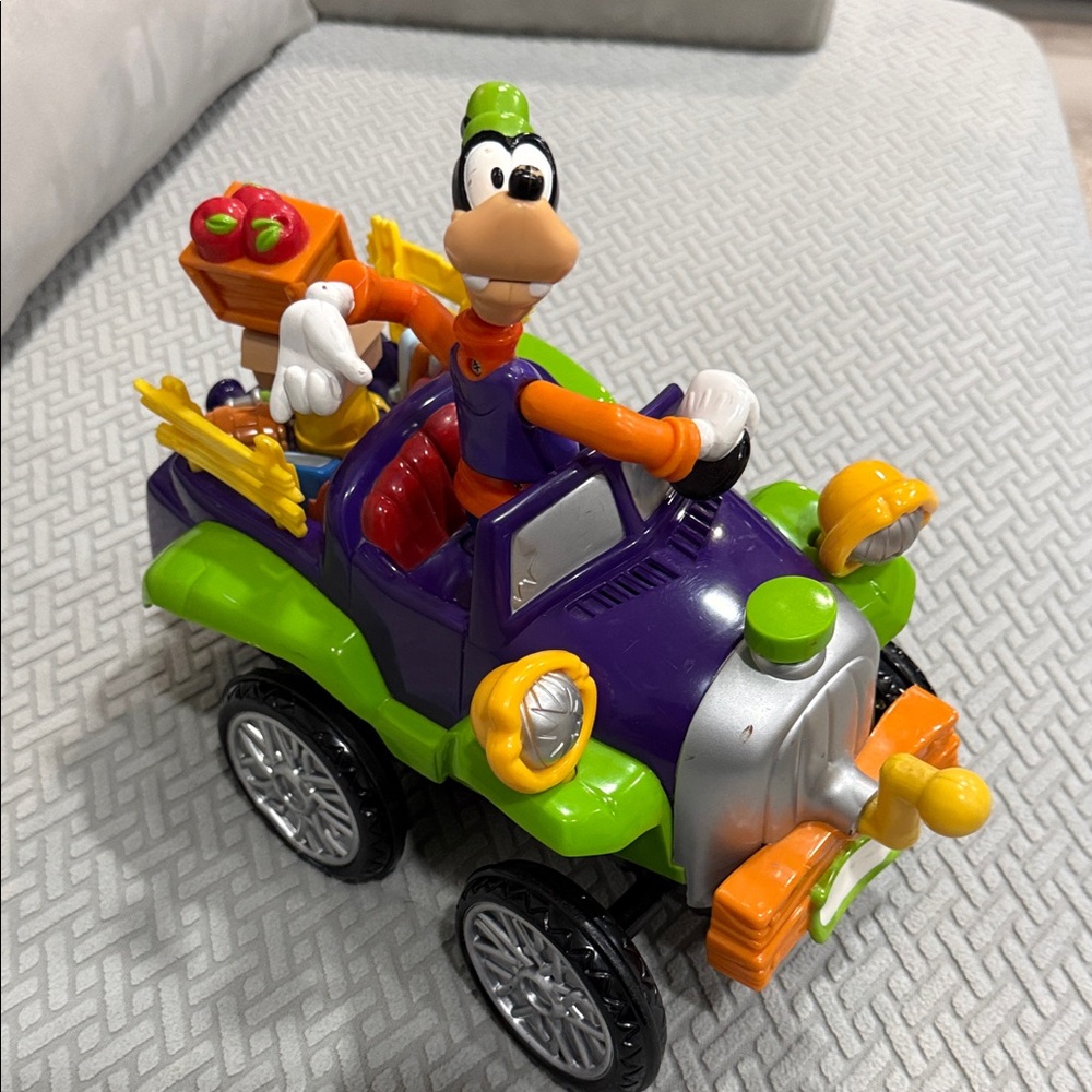 Goofy Jalopy Car Bumpy Ride Vehicle Mattel 2000 The Walt Disney Company 12" Long